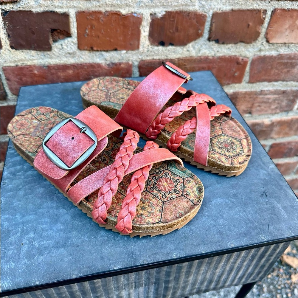 NEW Very G Coral Braided Strap Slide On Nora Sandals
